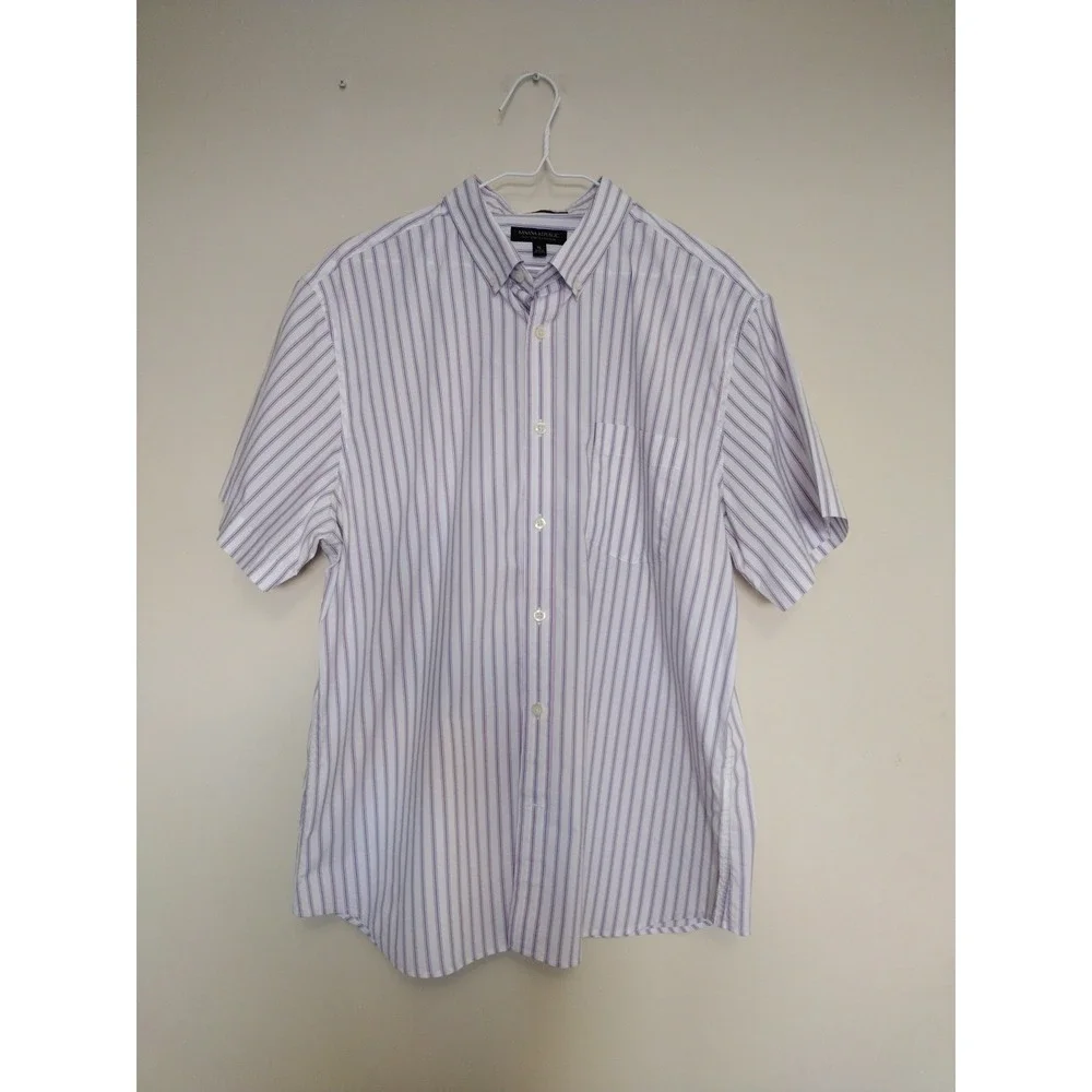 Banana Republic short sleek